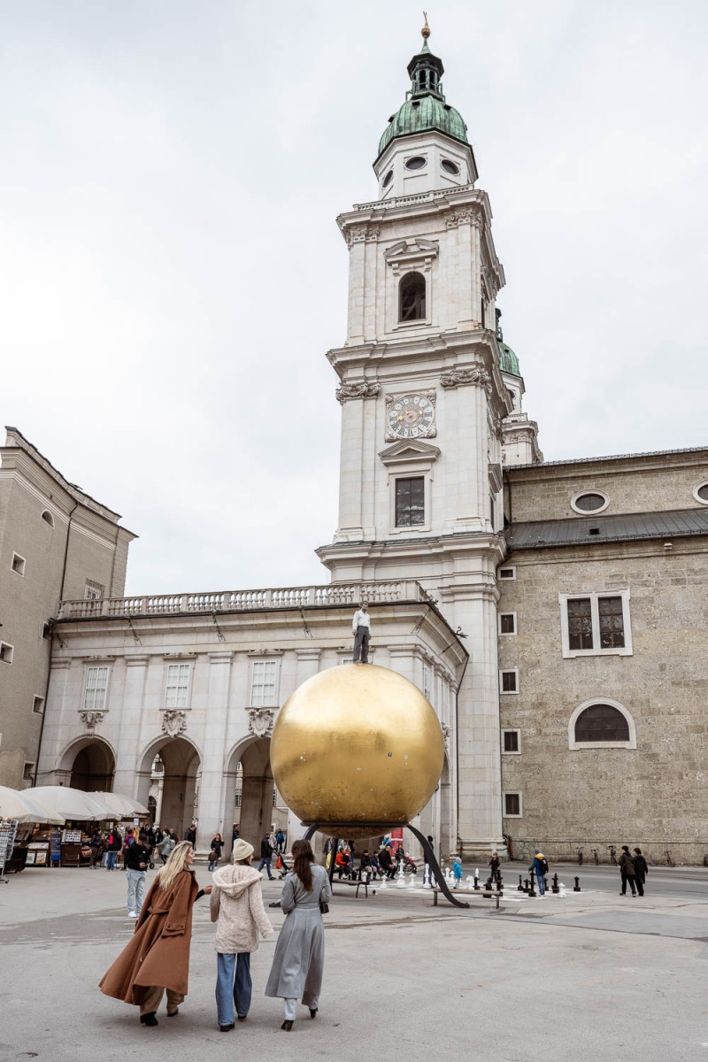 Goldene Kugel am Kapitelplatz